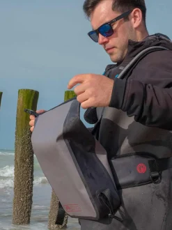 Fox Rage Pro Series Waterproof Belt Bag Roofvis Tas