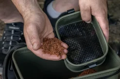 Korum EVA Solid Bait Station Aastas 8L (Incl. 2 Trays)