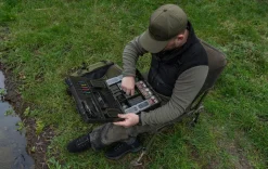 Korum Mega Blox Fully Loaded Tacklebox (Incl. Baiting Tools!)