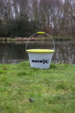 Matrix Groundbait Bucket & Lid (17L)