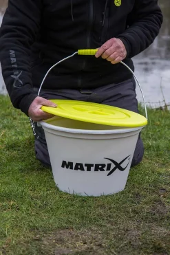 Matrix Groundbait Bucket & Lid (17L)
