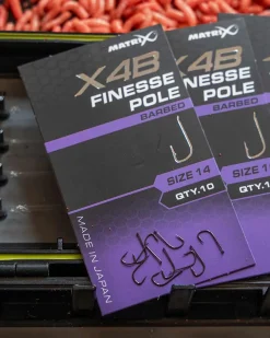 Matrix X4B Finesse Pole Witvis Haken (10 Stuks)