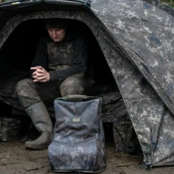 Nash Subterfuge Waterproof Wader & Boot Bag