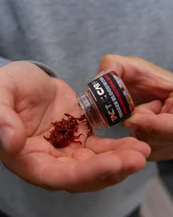 Tactic Carp Trigger Hookbaits Natural BloodWorms + Shellfish (50ml)