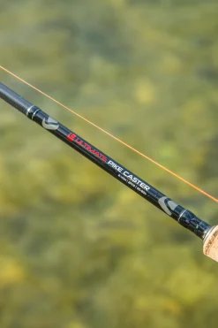 Ultimate Pike Caster Baitcaster Hengel 2.40m 30-80g