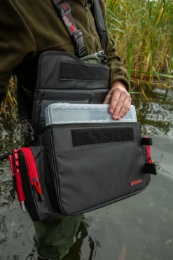 Ultimate Predator Shoulderbag + Tacklebox