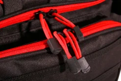 Ultimate Predator Shoulder & Lurebag + 2 tackleboxes